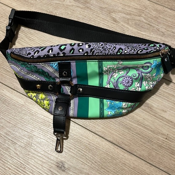 Versace BONDAGE Baroque Belt Bag Crossbody Sling - Picture 2 of 7